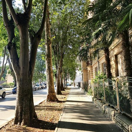 Villa Muenz Apartment Franz Пула Екстериор снимка