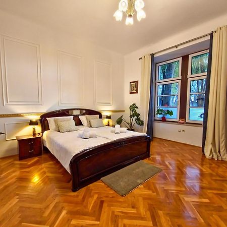Villa Muenz Apartment Franz Пула Екстериор снимка