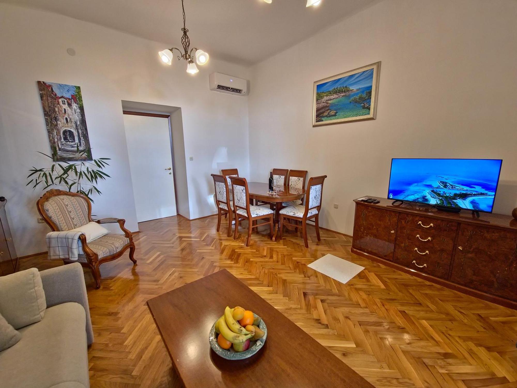 Villa Muenz Apartment Franz Пула Екстериор снимка
